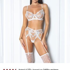 Elegant White Lace Lingerie Set